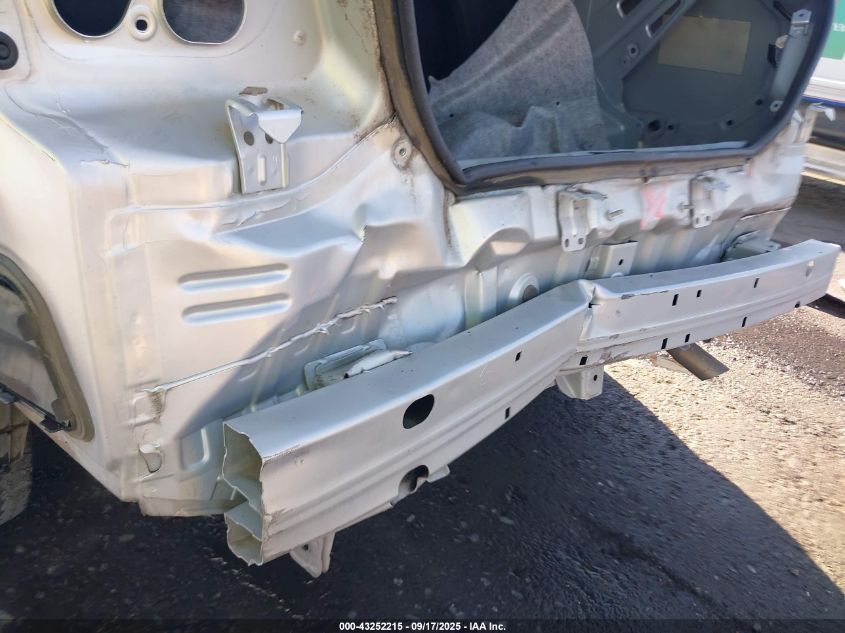 2011 Toyota Yaris VIN: JTDBT4K31BL000184 Lot: 43252215