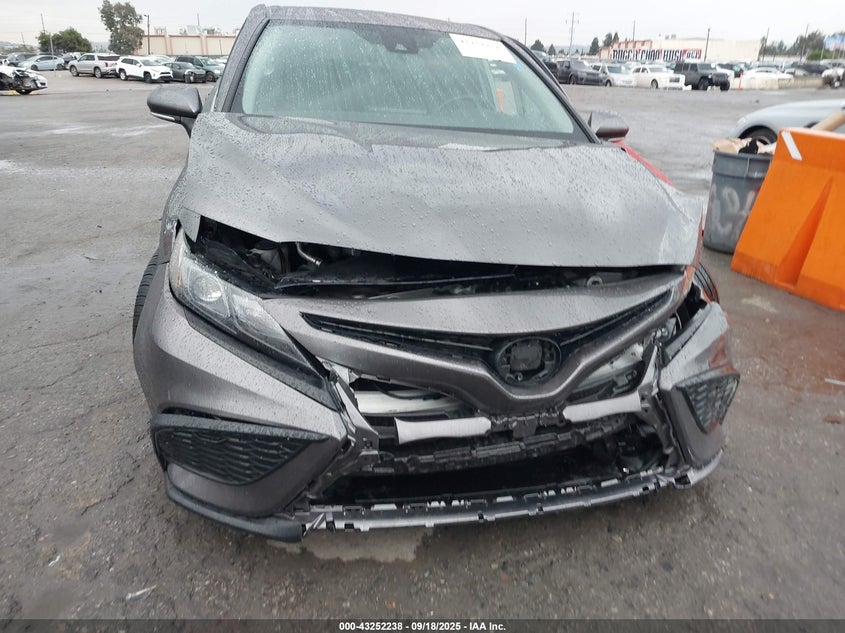 2024 TOYOTA CAMRY SE - 4T1G11AK0RU240443