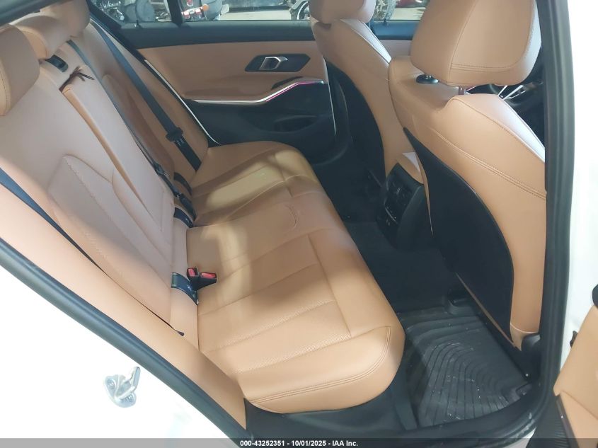 2025 BMW 3 Series 330I xDrive VIN: 3MW89CW07S8F34068 Lot: 43252351