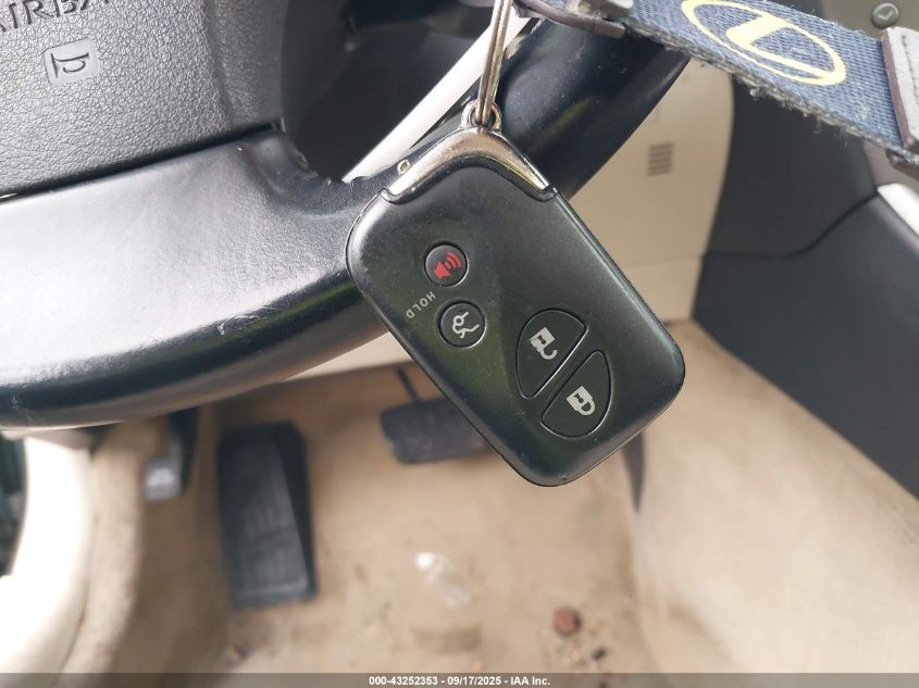 2010 Lexus Is 250C VIN: JTHFF2C28A2510957 Lot: 43252353