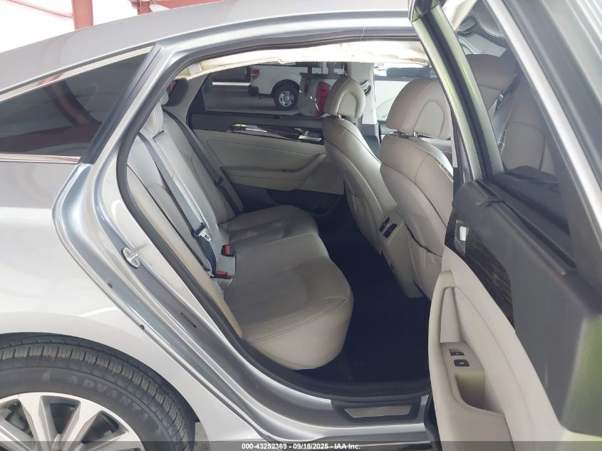 2017 Hyundai Sonata Sport/Limited VIN: 5NPE34AF7HH481709 Lot: 43252369