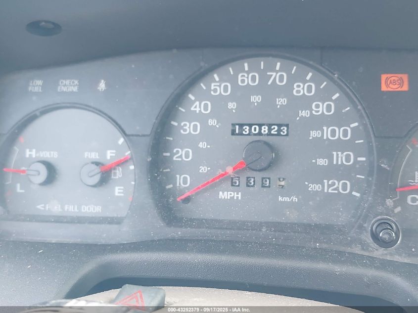 2003 Ford Crown Victoria Lx VIN: 2FAHP74W03X185796 Lot: 43252379