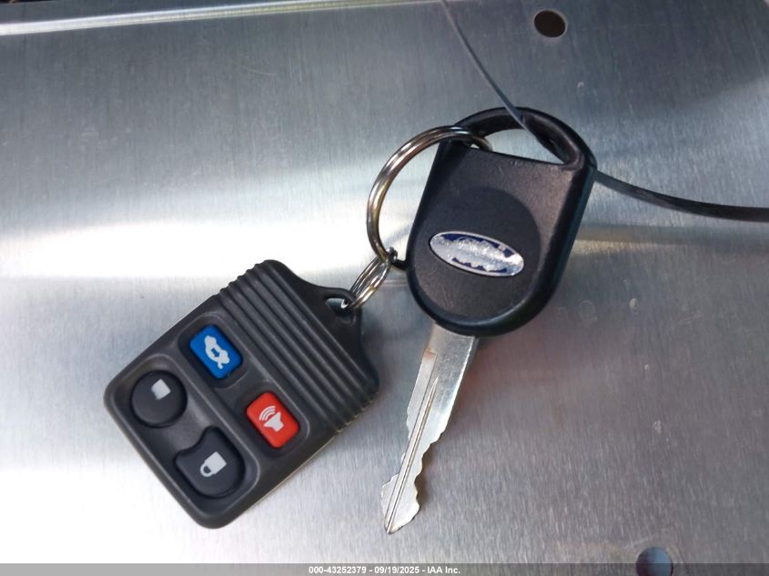 2003 Ford Crown Victoria Lx VIN: 2FAHP74W03X185796 Lot: 43252379