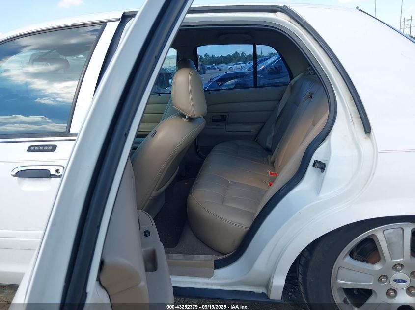 2003 Ford Crown Victoria Lx VIN: 2FAHP74W03X185796 Lot: 43252379