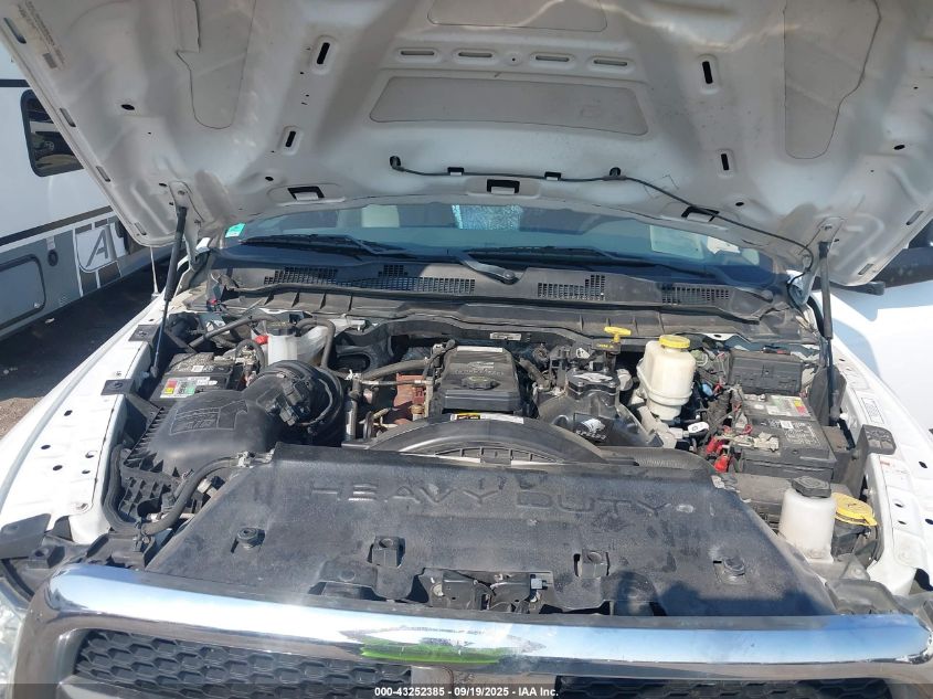 2018 Ram 5500 Chassis Tradesman/Slt VIN: 3C7WRNDL4JG204334 Lot: 43252385