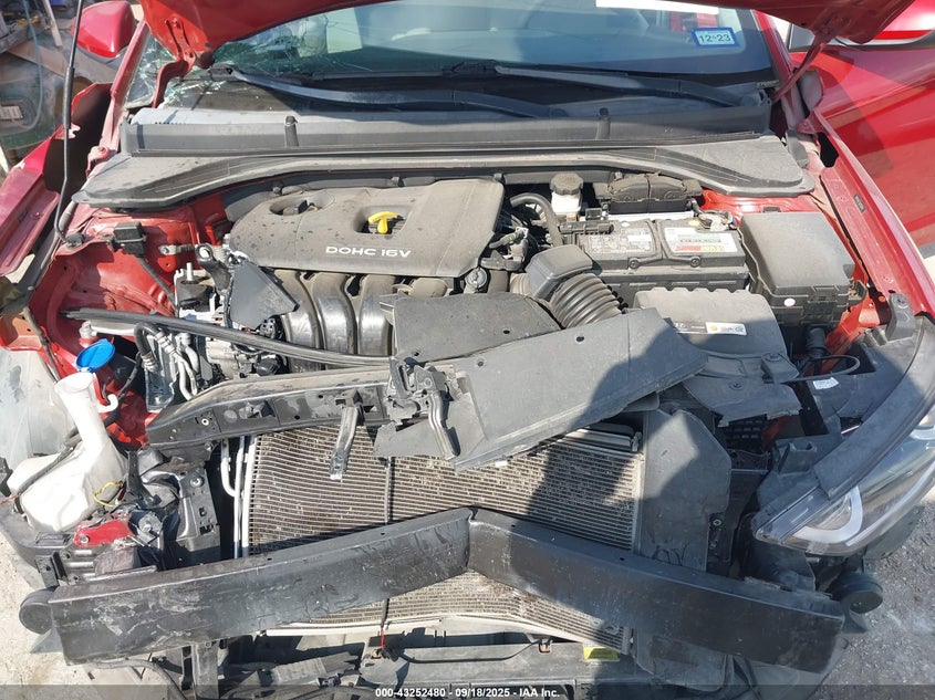 2018 HYUNDAI ELANTRA SEL 5NPD84LF5JH250954