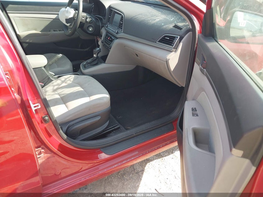 2018 HYUNDAI ELANTRA SEL 5NPD84LF5JH250954