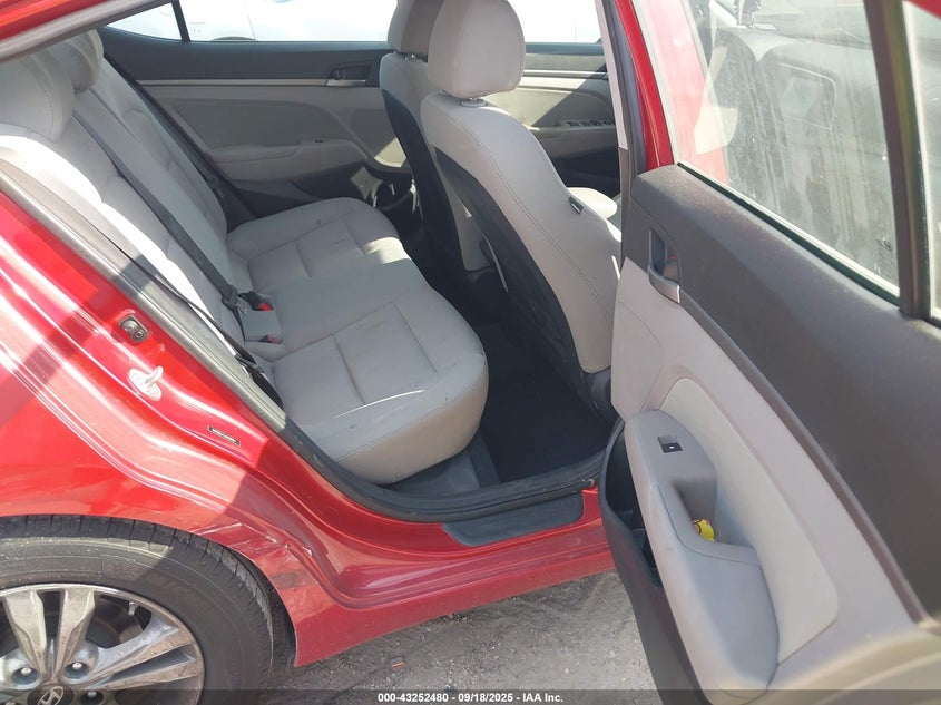 2018 HYUNDAI ELANTRA SEL 5NPD84LF5JH250954