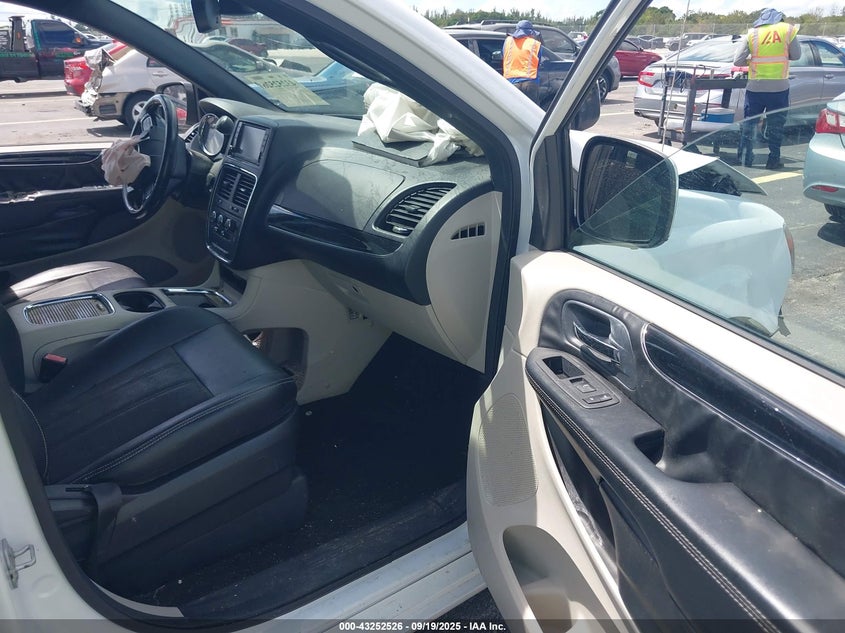 2019 DODGE GRAND CARAVAN SXT 2C4RDGCG3KR761630