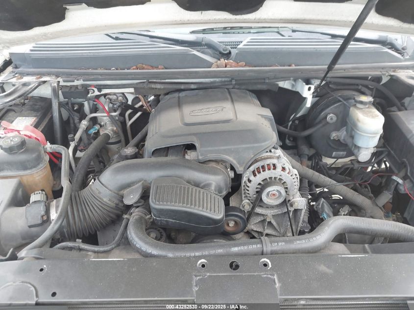 2009 Cadillac Escalade Esv Standard VIN: 1GYFC26209R258799 Lot: 43252530