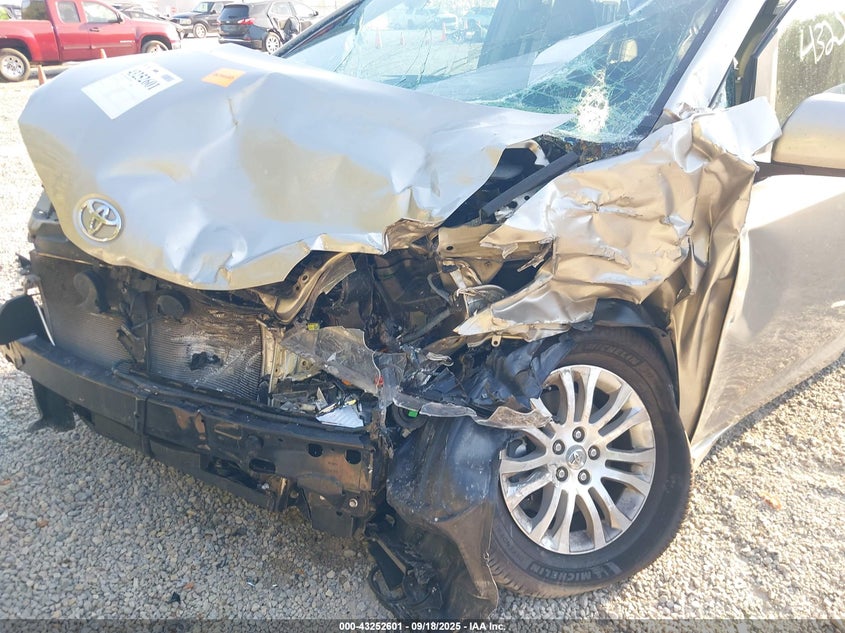 2016 Toyota Sienna Xle Premium 8 Passenger VIN: 5TDYK3DC2GS754351 Lot: 43252601