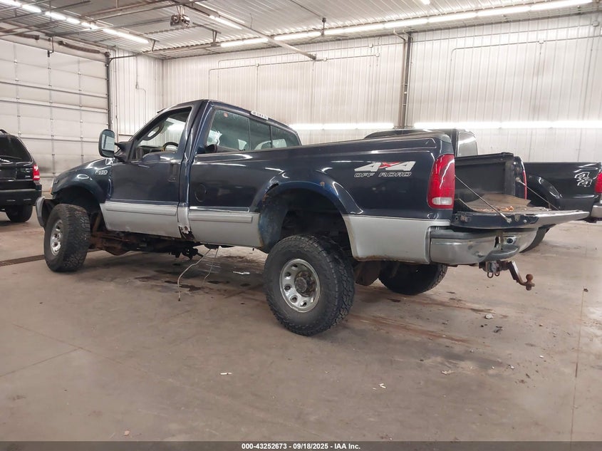 1FTSF31S93EA58348 2003 FORD F350 photo no. 3