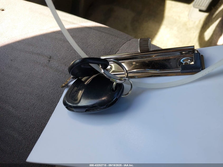 2003 Chevrolet Suburban 1500 Ls VIN: 1GNEC16T03J161779 Lot: 43252715