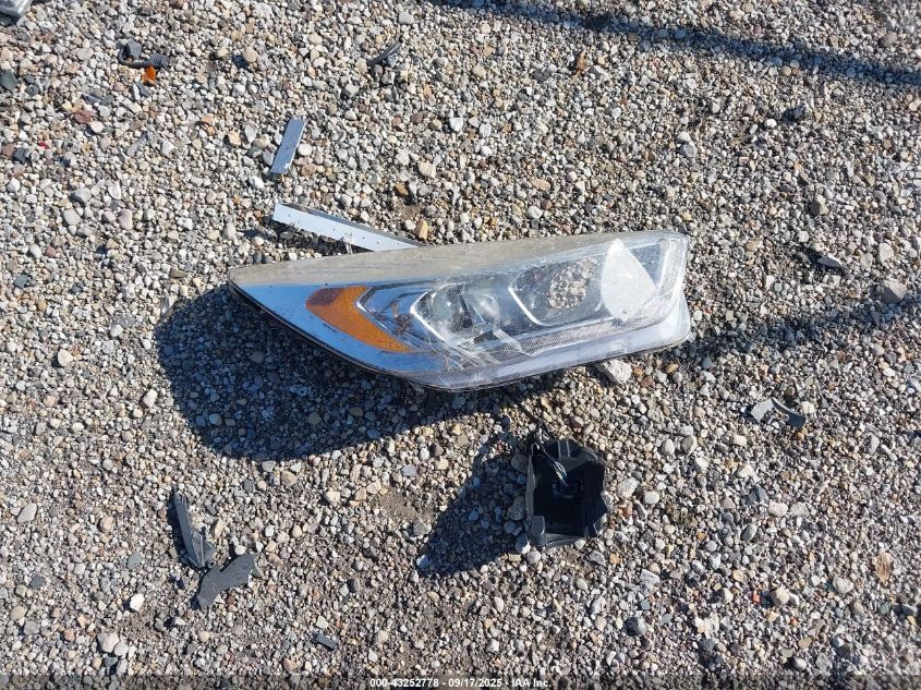 2017 Ford Escape Titanium VIN: 1FMCU9J99HUE31195 Lot: 43252778