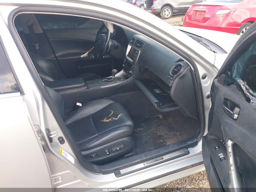 JTHBE262575014194 2007 LEXUS IS photo no. 5