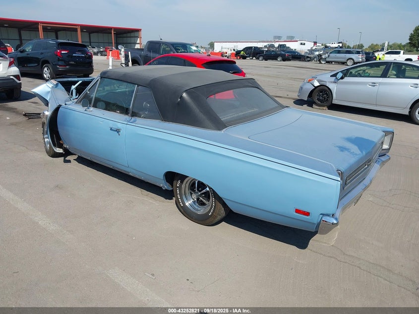 RP27H9G174432 1969 PLYMOUTH SATELLITE photo no. 3
