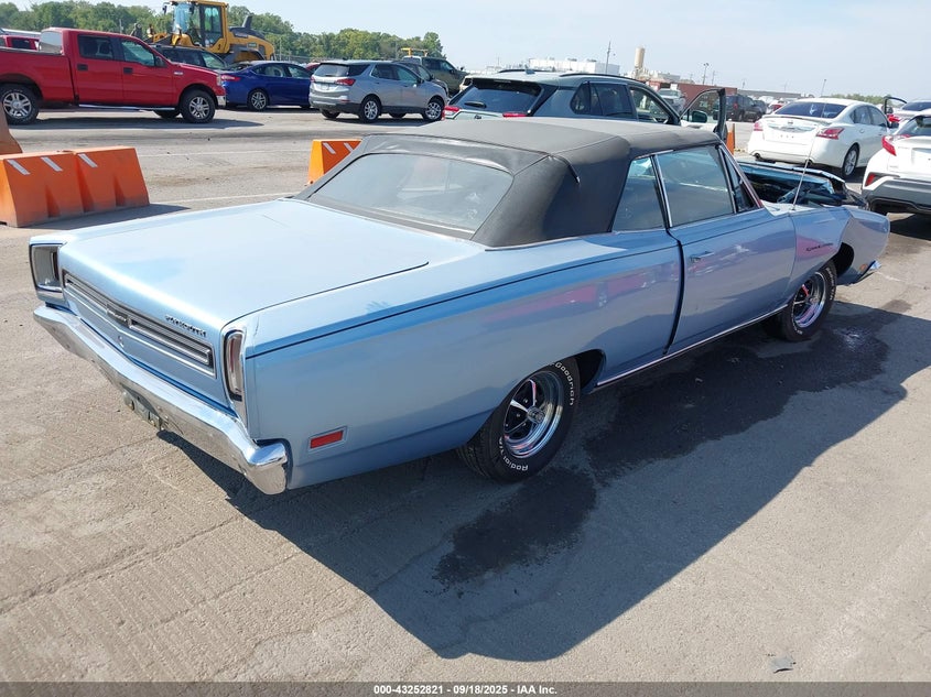 RP27H9G174432 1969 PLYMOUTH SATELLITE photo no. 4
