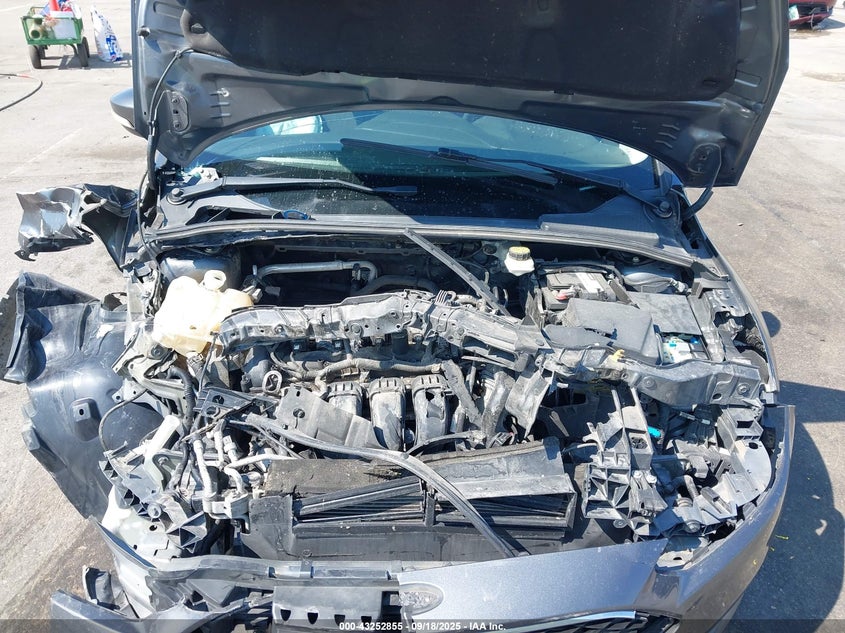 2017 FORD FOCUS SE - 1FADP3K20HL259133