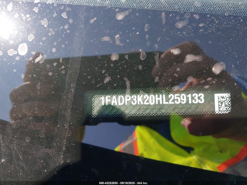 2017 FORD FOCUS SE - 1FADP3K20HL259133