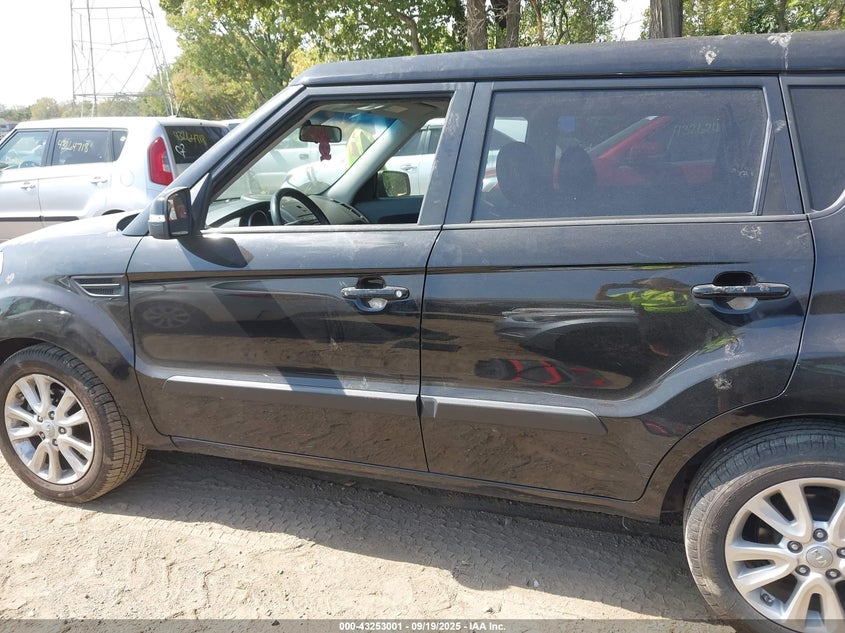 2013 KIA SOUL + KNDJT2A63D7617951