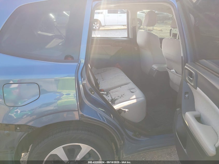 2018 Subaru Forester 2.5I Premium VIN: JF2SJAGC3JH502145 Lot: 43253024