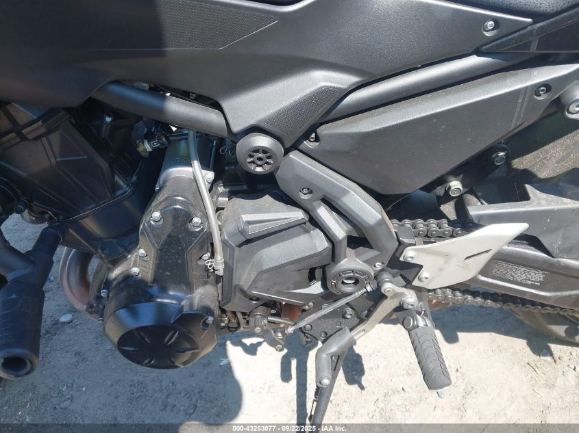 2024 Kawasaki Er650 P VIN: ML5EREP10RDAC0125 Lot: 43253077