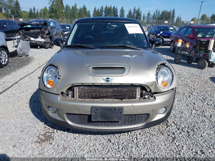 2009 Mini Cooper S VIN: WMWMF735X9TW84760 Lot: 43253174