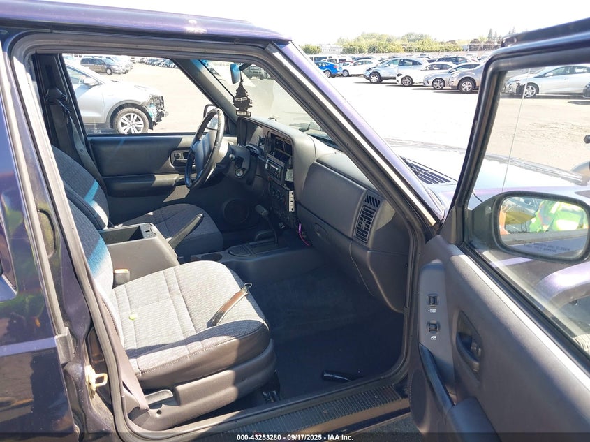 1J4FF68S0XL519084 1999 JEEP CHEROKEE photo no. 5