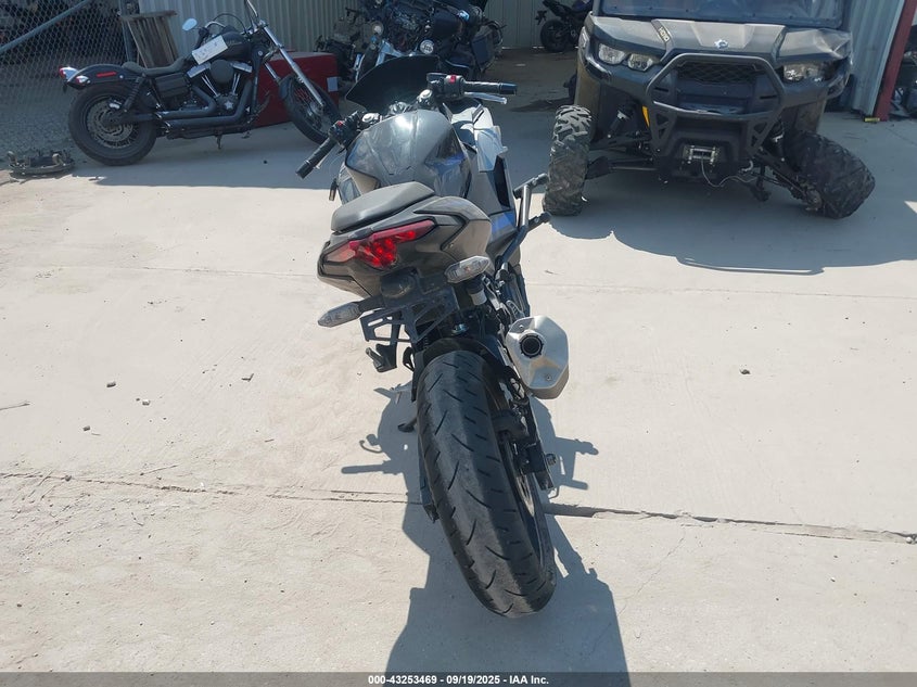 2025 Kawasaki Ex500 A/B VIN: ML5EXGJ17SDA55832 Lot: 43253469