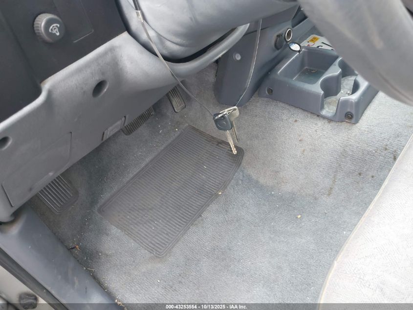 2000 Toyota Tacoma VIN: 4TANL42N2YZ608473 Lot: 43253554