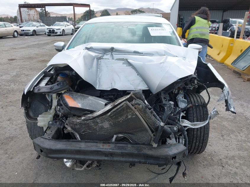 2015 Volkswagen Passat 1.8T Limited Edition VIN: 1VWAT7A34FC082770 Lot: 43253587