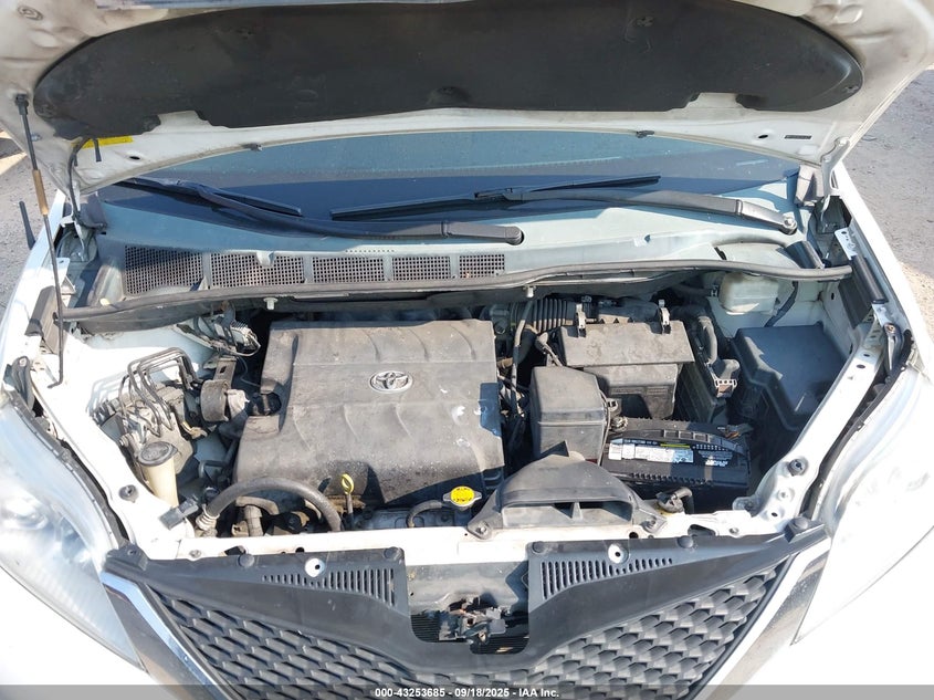 2013 Toyota Sienna L V6 7 Passenger VIN: 5TDZK3DC7DS292711 Lot: 43253685