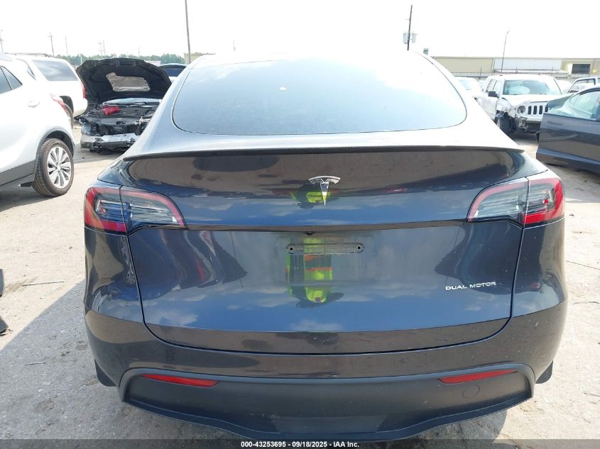 2024 Tesla Model Y Long Range Dual Motor All-Wheel Drive VIN: 7SAYGDEEXRA239824 Lot: 43253695