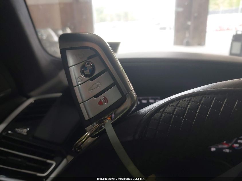 2022 BMW X5 M VIN: 5YMJU0C04N9L18508 Lot: 43253696