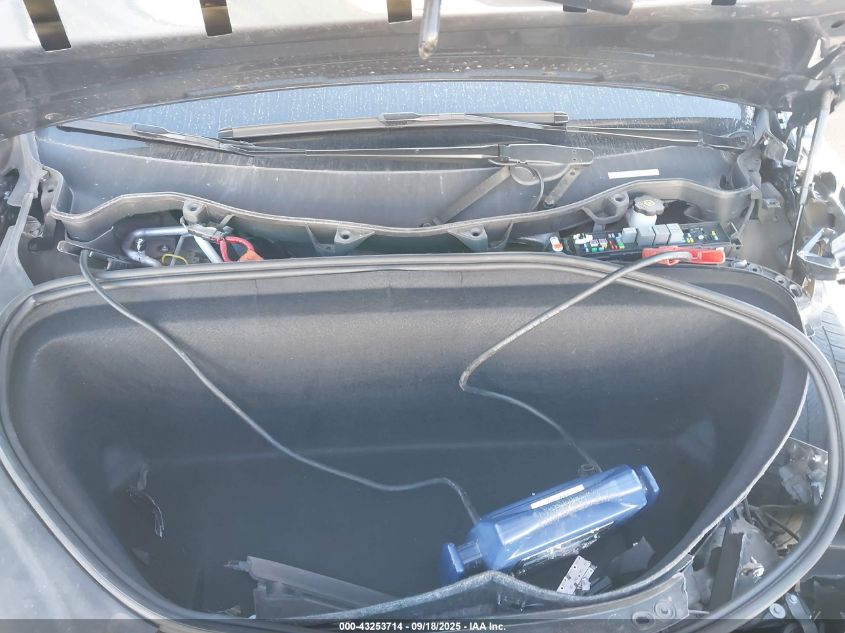 2019 Tesla Model X P100D/Performance VIN: 5YJXCDE48KF193723 Lot: 43253714