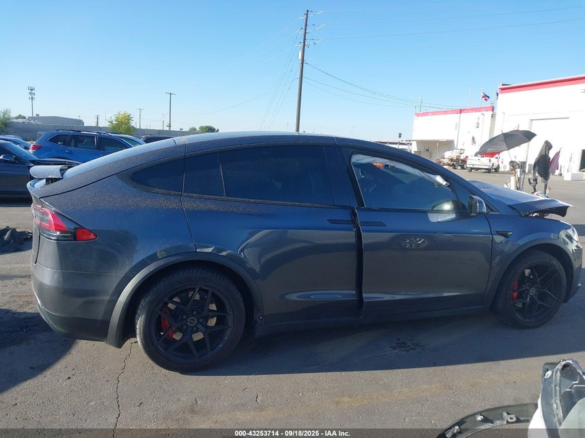 2019 Tesla Model X P100D/Performance VIN: 5YJXCDE48KF193723 Lot: 43253714