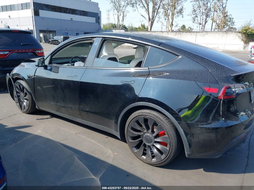 2022 Tesla Model Y Performance Dual Motor All-Wheel Drive VIN: 7SAYGDEF1NF404813 Lot: 43253757