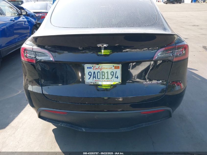 2022 Tesla Model Y Performance Dual Motor All-Wheel Drive VIN: 7SAYGDEF1NF404813 Lot: 43253757