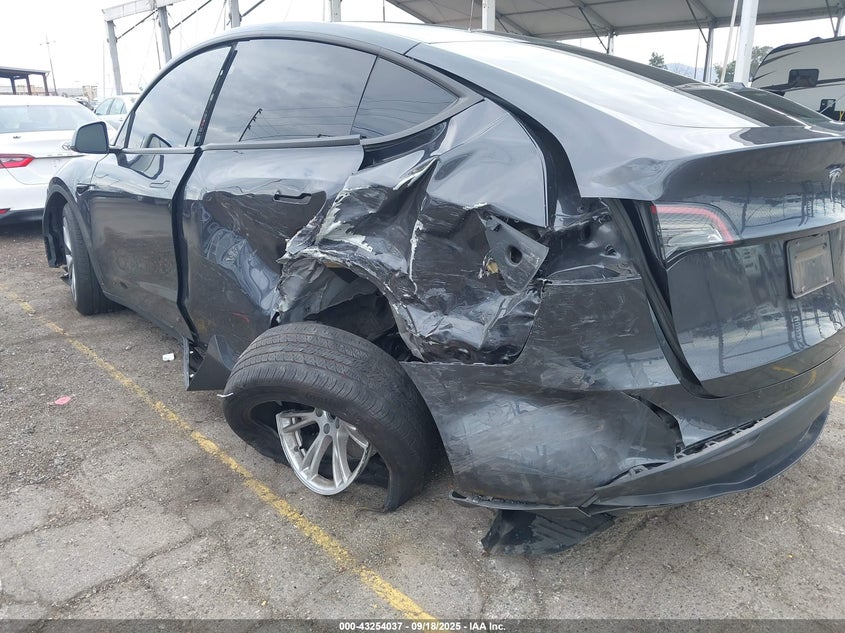 7SAYGDED1RF093114 2024 TESLA MODEL Y photo no. 6