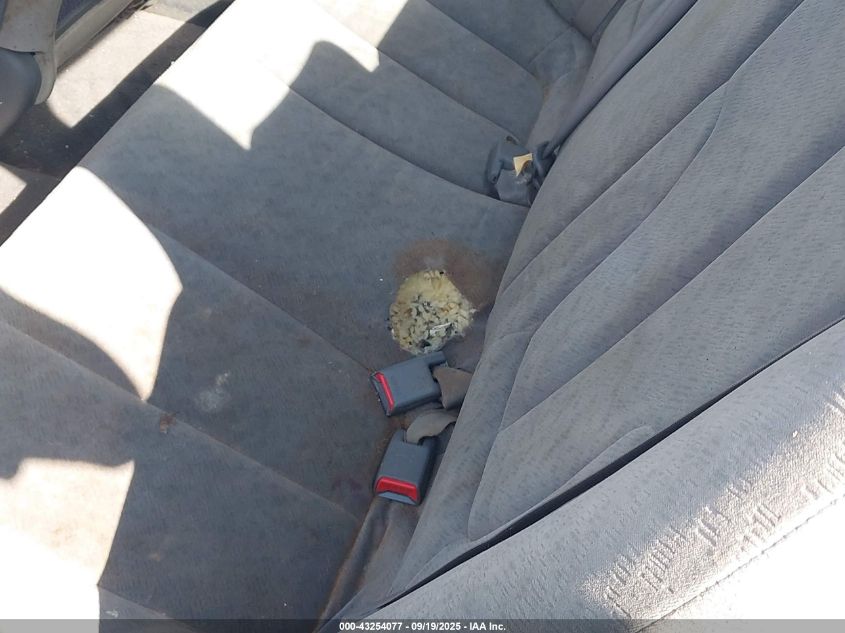 2004 Hyundai Elantra Gls/Gt VIN: KMHDN46D94U871350 Lot: 43254077