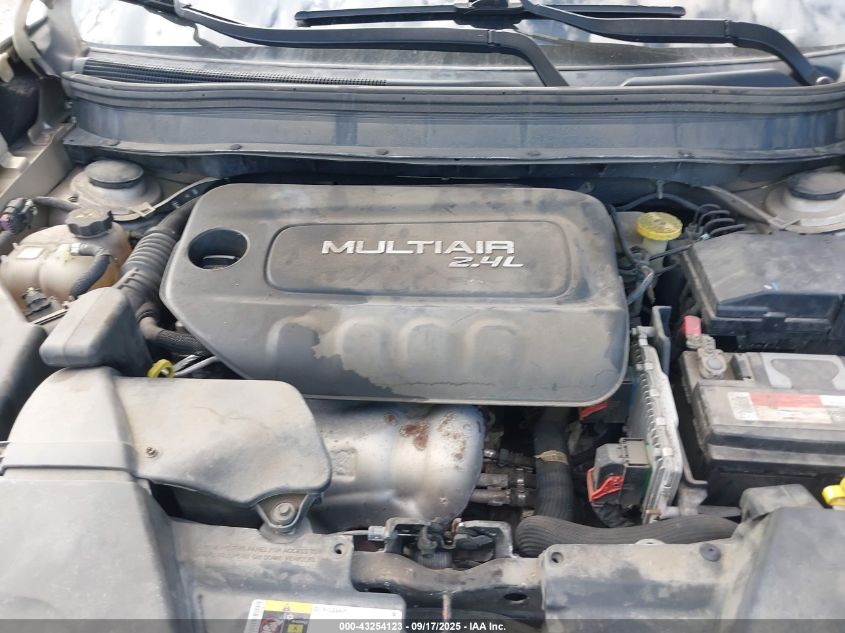 2015 Jeep Cherokee Latitude VIN: 1C4PJMCB9FW773104 Lot: 43254123