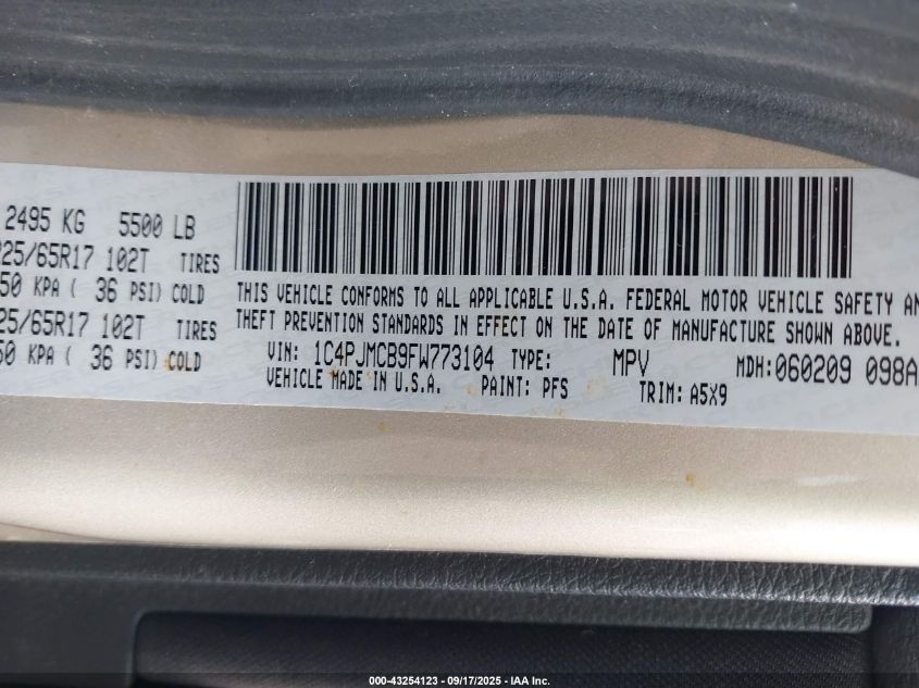 2015 Jeep Cherokee Latitude VIN: 1C4PJMCB9FW773104 Lot: 43254123