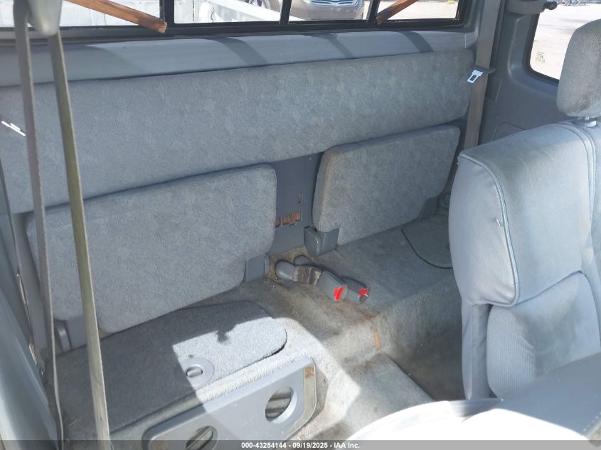 2000 Toyota Tacoma VIN: 4TAVL52N2YZ658764 Lot: 43254144