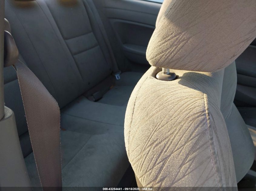 2007 Honda Civic Lx VIN: 2HGFG12677H585387 Lot: 43254441