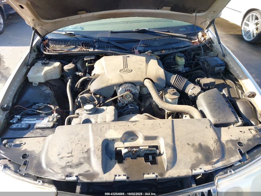 2001 Lincoln Town Car Executive VIN: 1LNHM81W21Y672052 Lot: 43254505