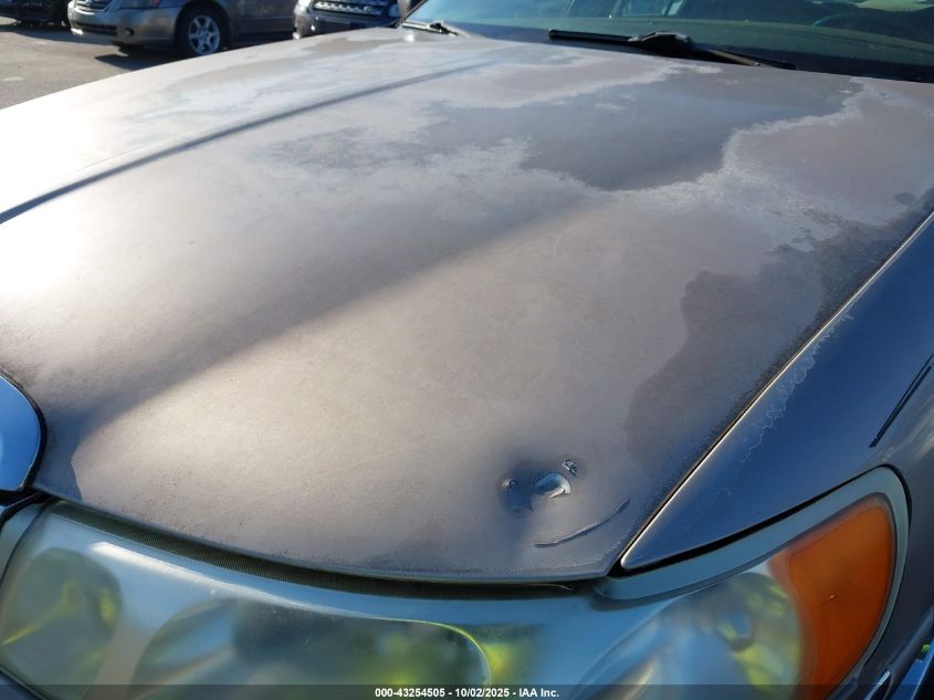 2001 Lincoln Town Car Executive VIN: 1LNHM81W21Y672052 Lot: 43254505