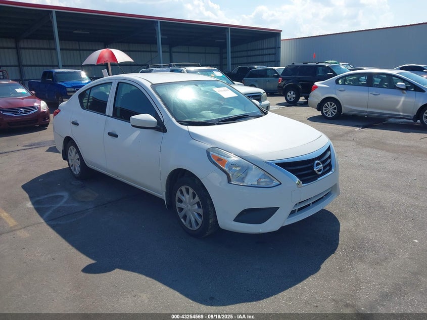 2016 NISSAN VERSA 1.6 S - 3N1CN7AP5GL881359