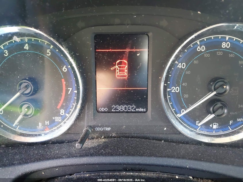 2017 Toyota Corolla Le VIN: 2T1BURHE8HC882831 Lot: 43254591