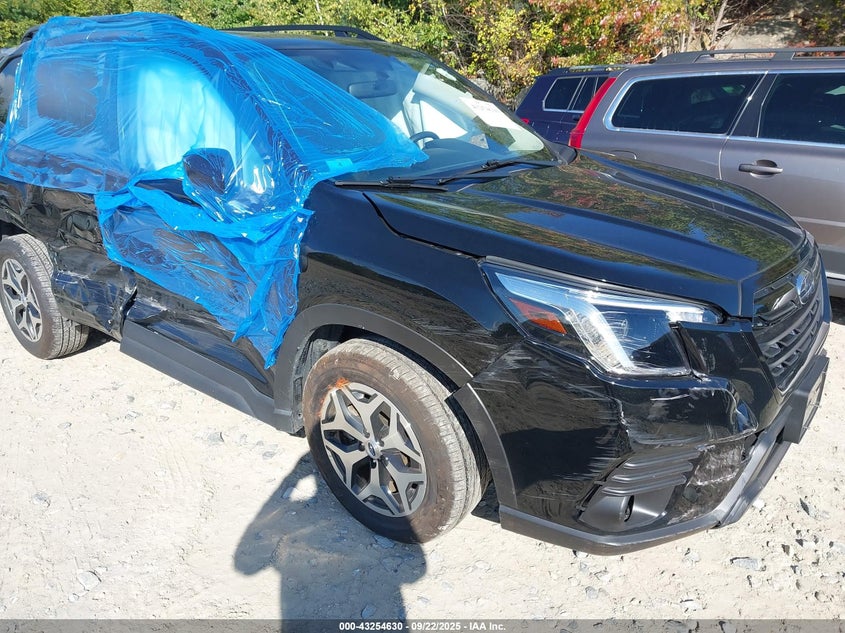 SUBARU FORESTER PREMIUM