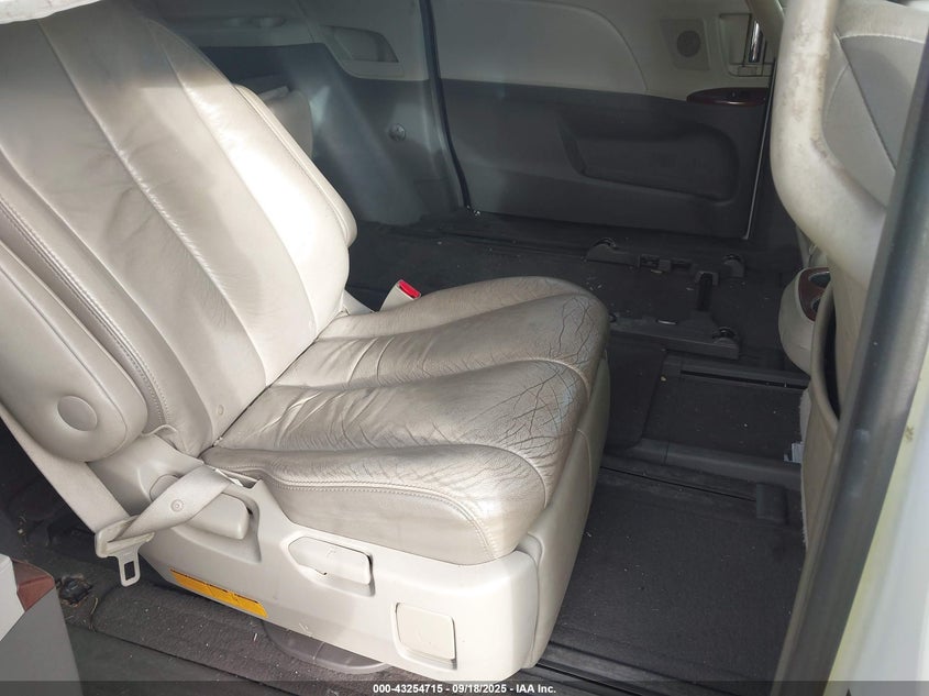 2011 Toyota Sienna Limited VIN: 5TDDK3DC0BS016054 Lot: 43254715